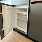 White Pearl Marinist Apartment *