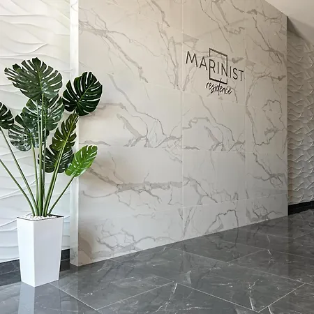 White Pearl Marinist Daire