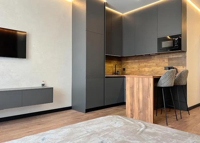 White Pearl Marinist Odesa