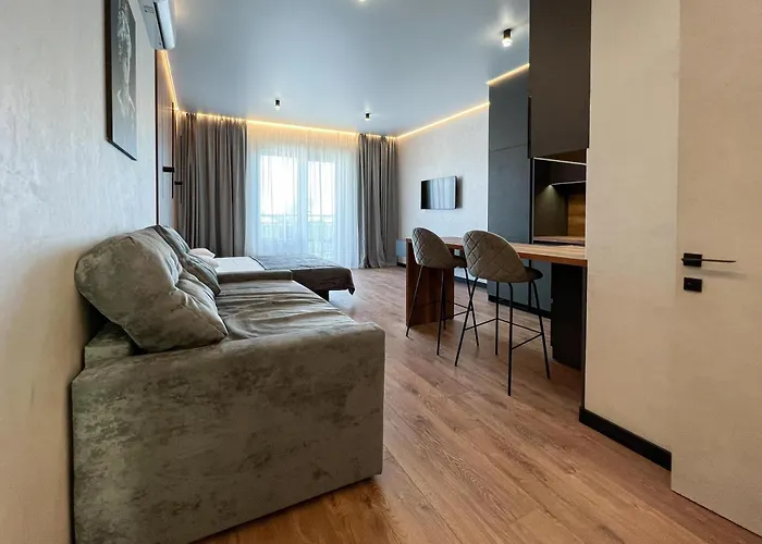 White Pearl Marinist Apartment *