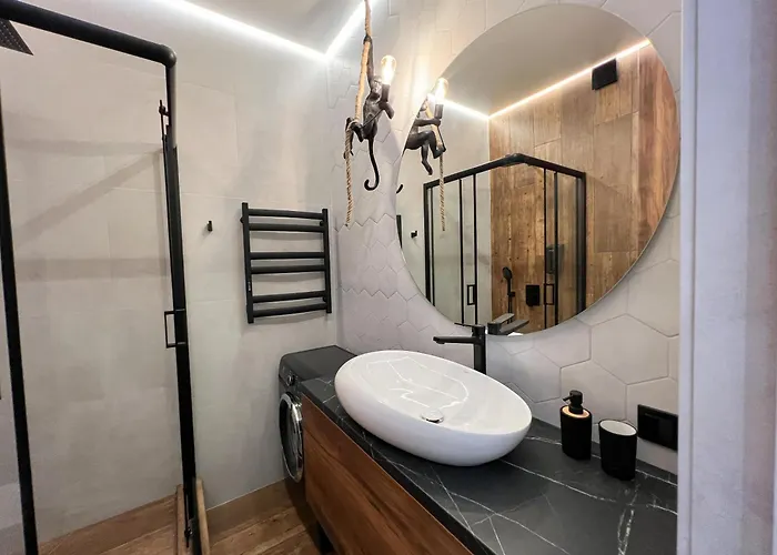 White Pearl Marinist