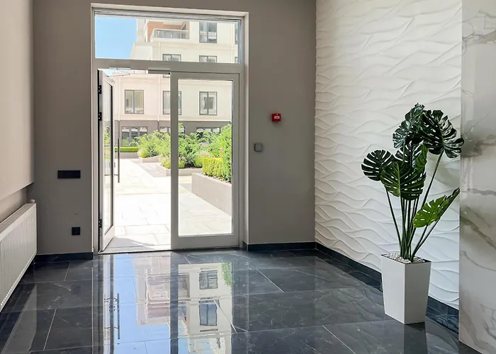 Apartment White Pearl Marinist Odesa