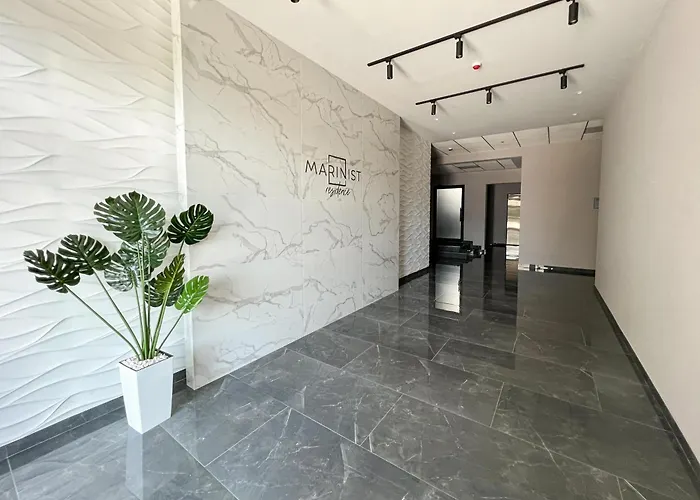 White Pearl Marinist *