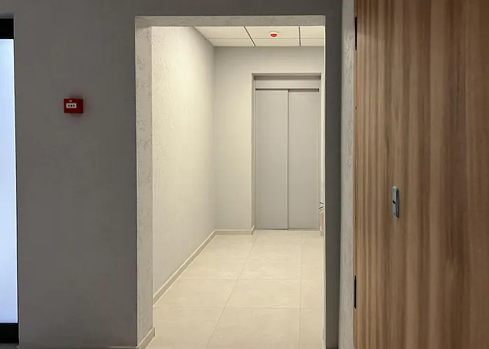 White Pearl Marinist Odesa