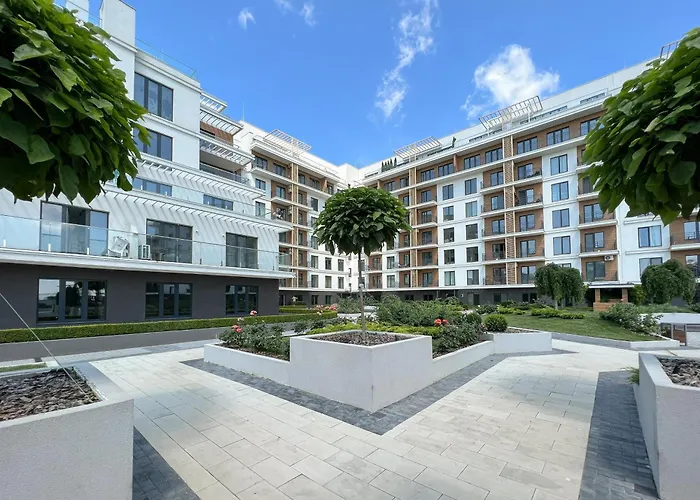 White Pearl Marinist *