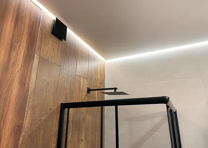 White Pearl Marinist